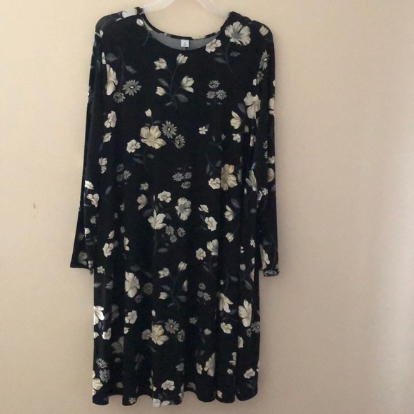 Old Navy Plus-Size Jersey Swing Dress New - Picture 5 of 7